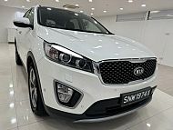 Kia Sorento 2.2 A CRDI Sunroof Diesel 2016 White Rear Entertainment 